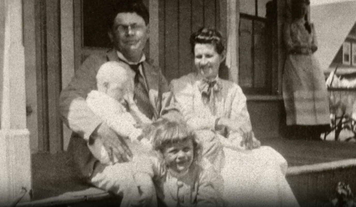 Granville Redmond z rodziną